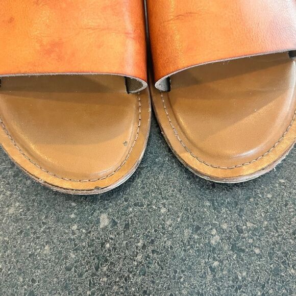 Universal Thread Tan Flats Loafers Comfortable - Picture 2 of 3